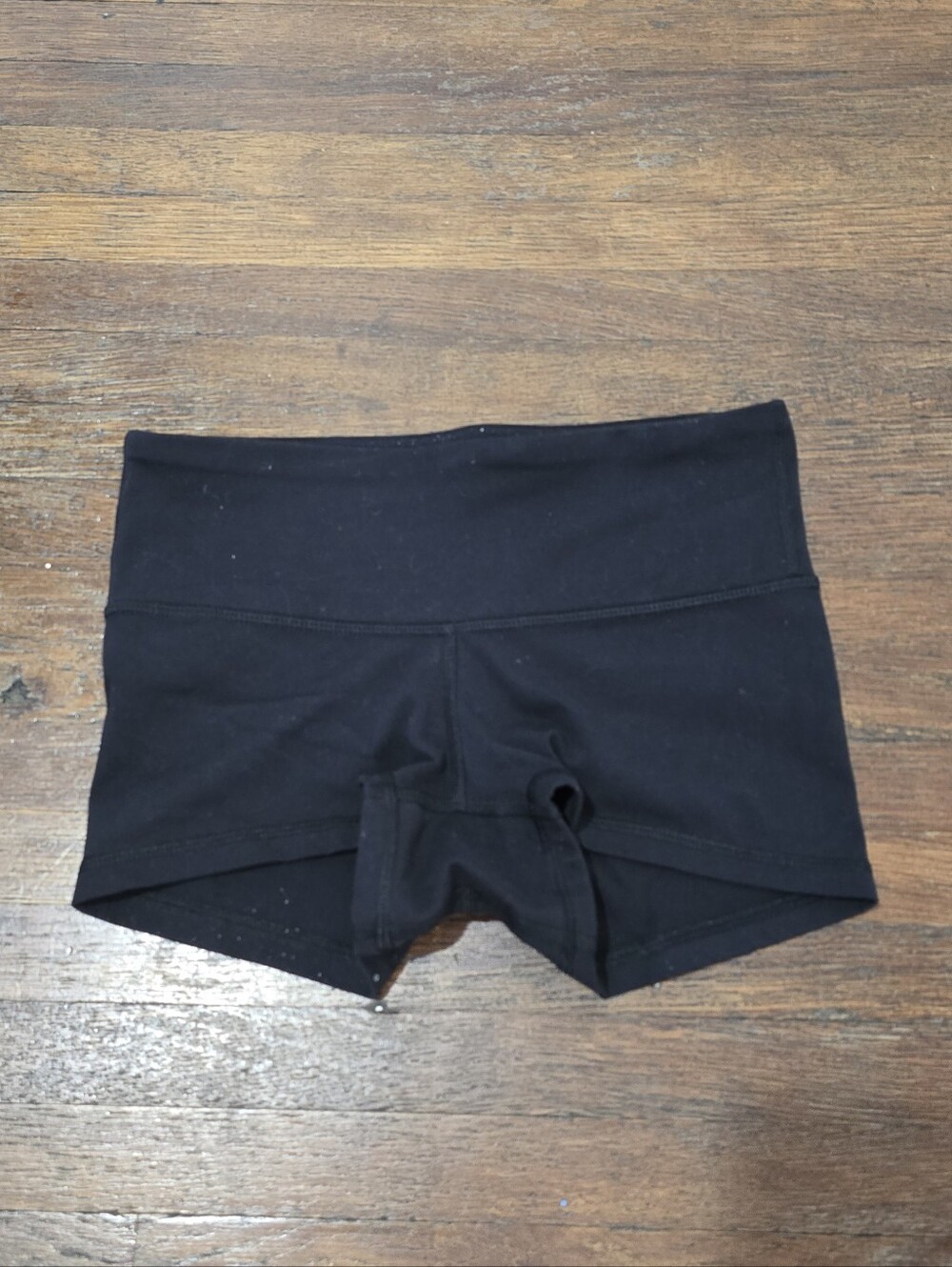 Lululemon High-Rise Women's Black Booty Shorts - Stretch Performance